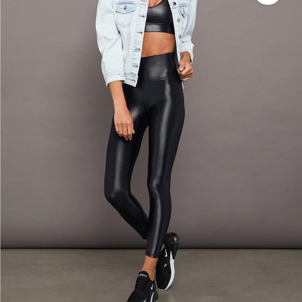 Carbon38 Legging In Takara Shine